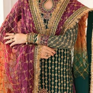 Elegant Embroidered Suit with Dupatta. Bust 42/41 wedding outfit Indian